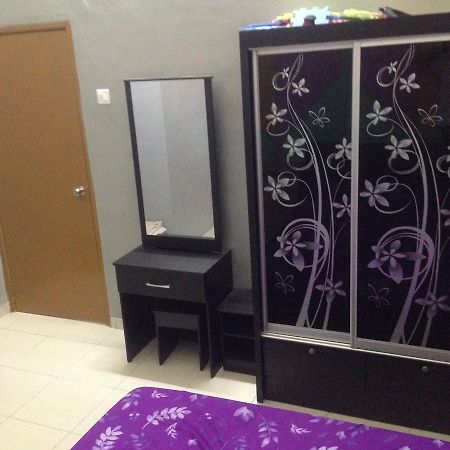 הוילה Malacca Teratakmuslim H'H מראה חיצוני תמונה